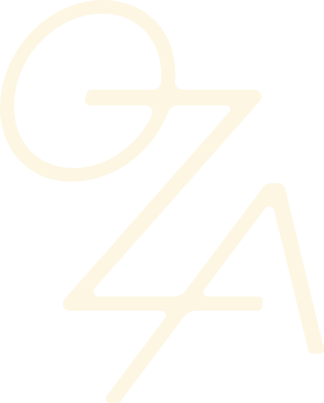 Logotipo OZA Consultores en color crema